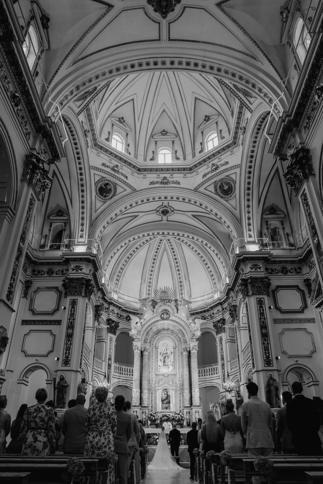 Georgia & Joe wedding photography at Finca Marqués de Montemolar